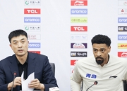 刘维伟离任，杨瀚森和外援不会打球？球迷：刘嫂才是浙江真正外援